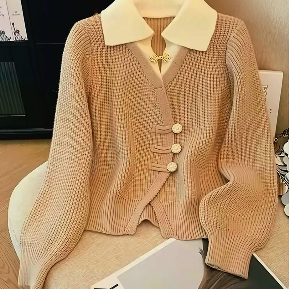 Cardigan with Cream Collar